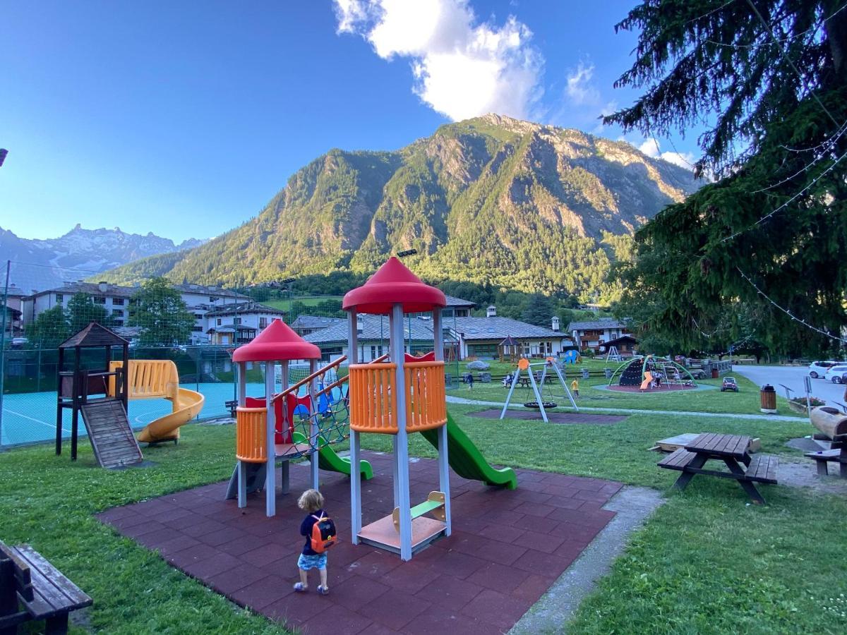 Appartamento De Montagne Berthod Pré-Saint-Didier Exterior foto